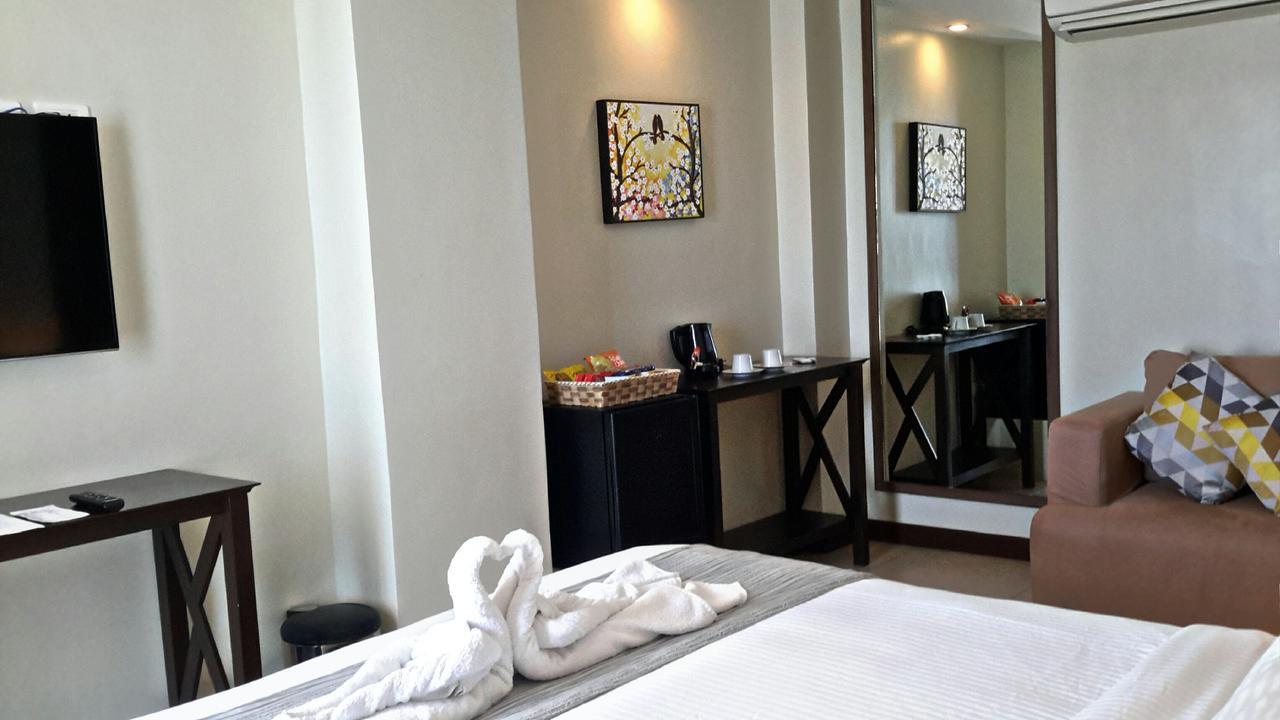 Belian Hotel Tagbilaran City Exteriör bild