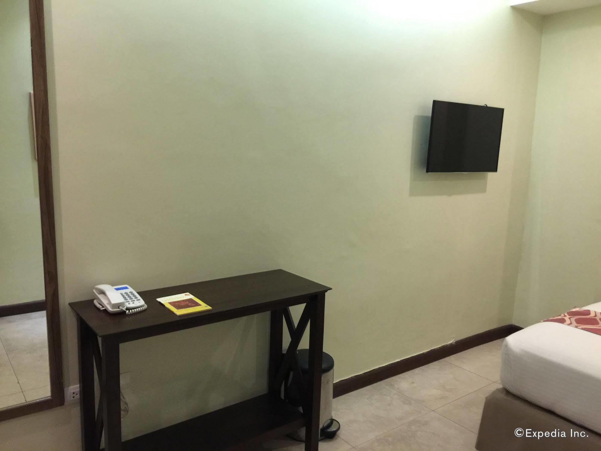Belian Hotel Tagbilaran City Exteriör bild