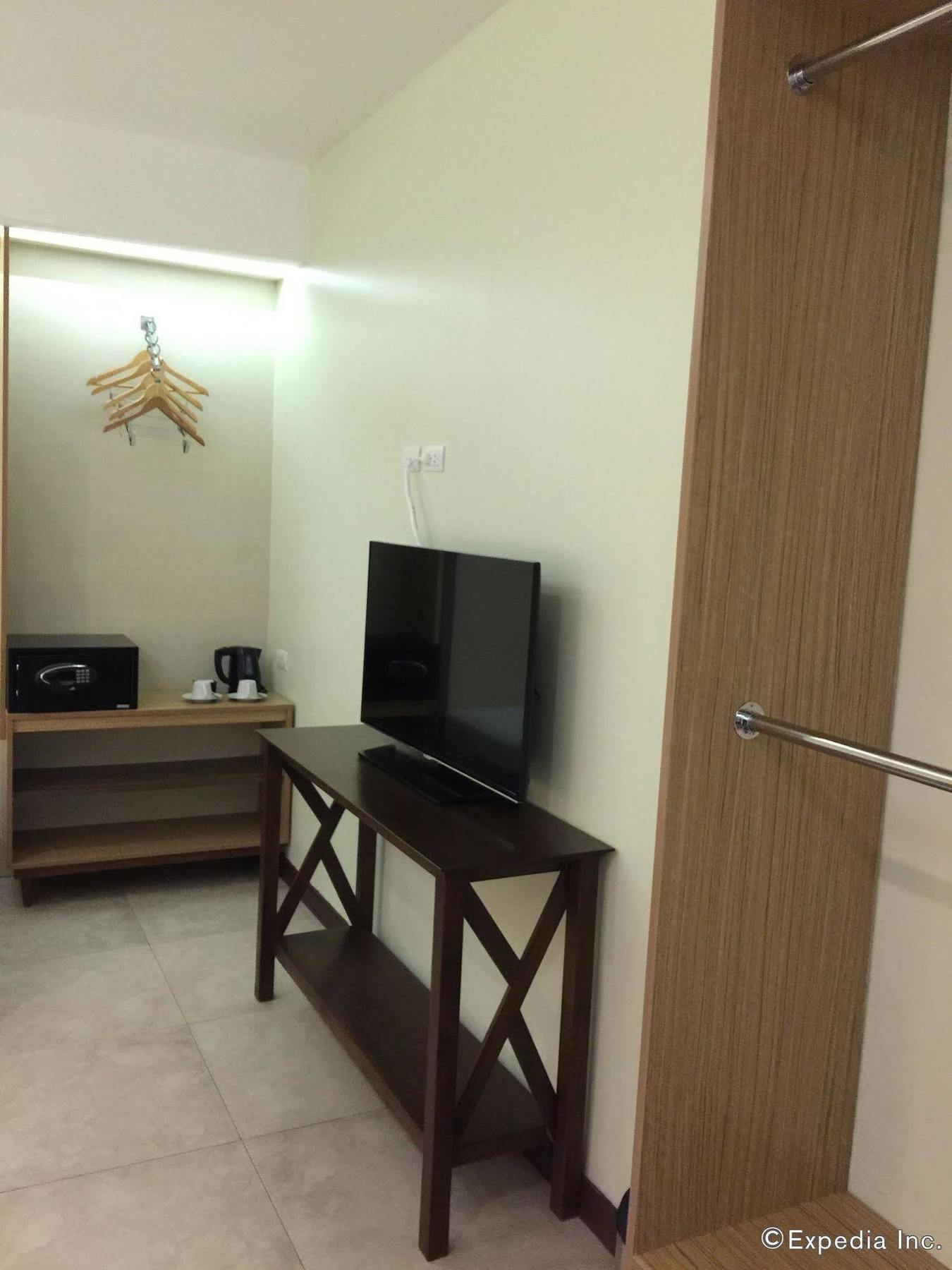 Belian Hotel Tagbilaran City Exteriör bild
