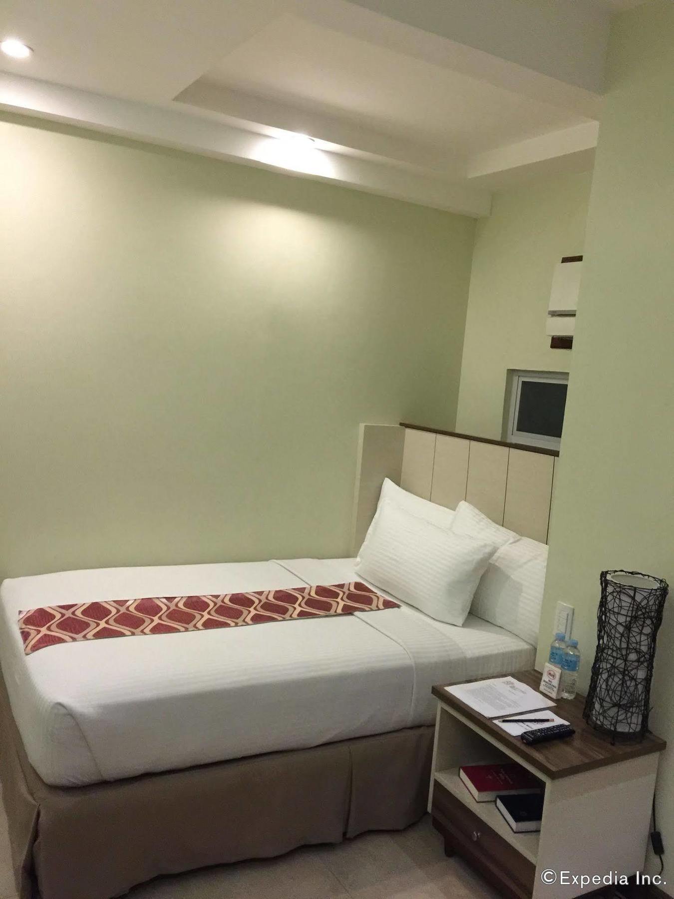 Belian Hotel Tagbilaran City Exteriör bild