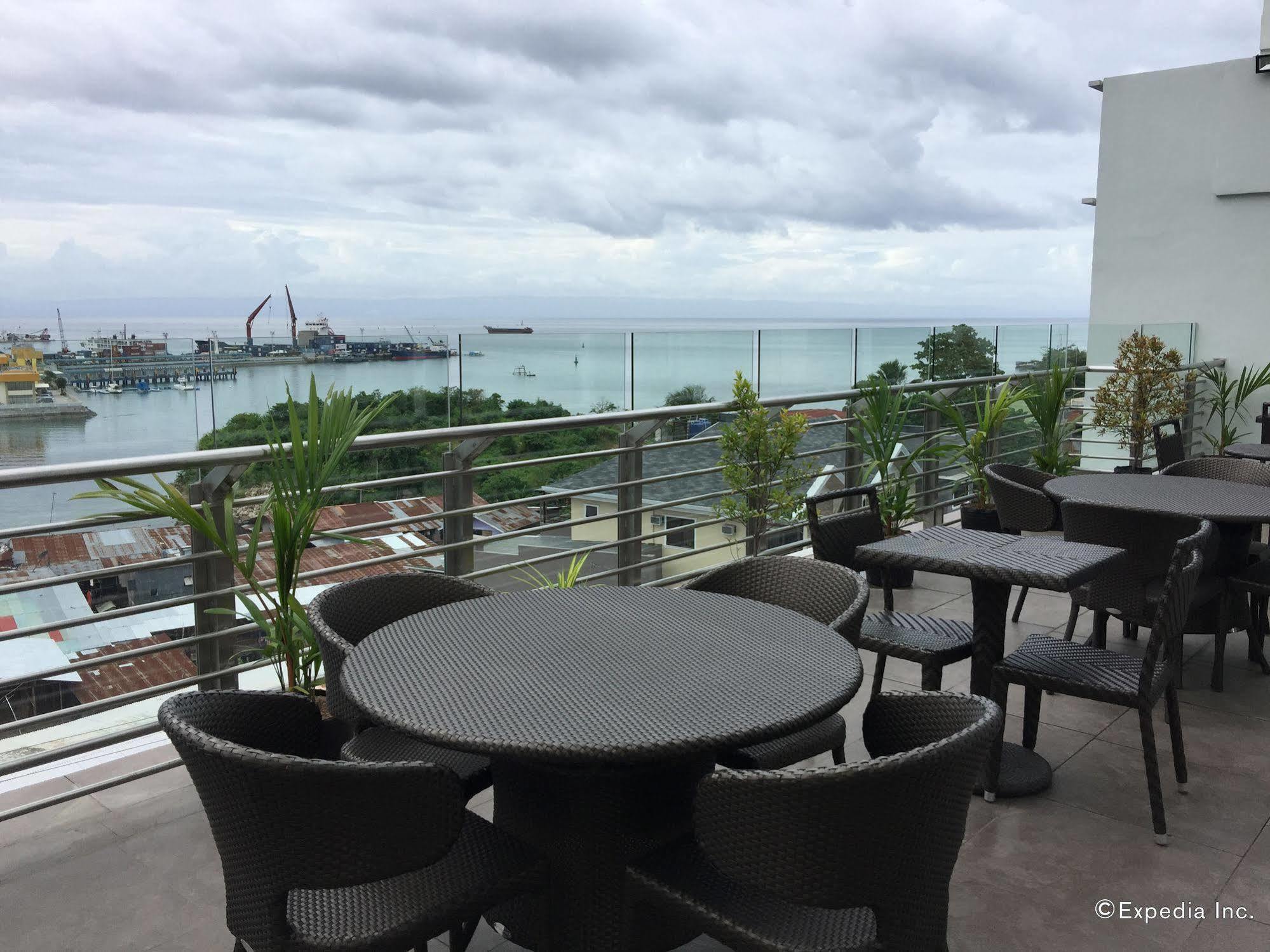 Belian Hotel Tagbilaran City Exteriör bild